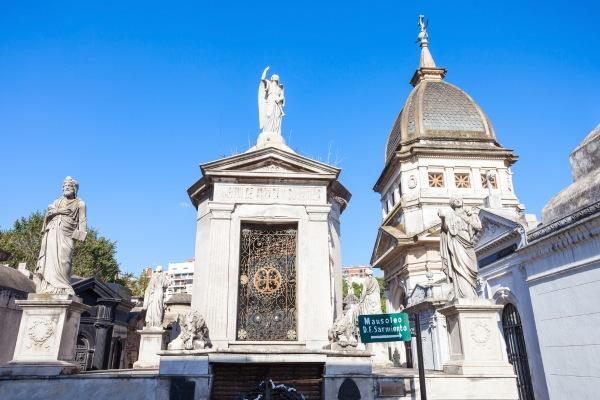 cikk_0_1000ut-argentina-cementerio-de-la-recoleta-cikk5.jpg