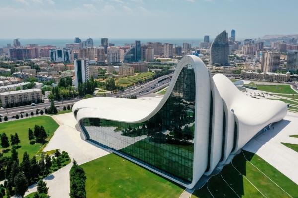 cikk_0_1000ut-azerbajdzsan-baku-hejdar-alijev-center5.jpg