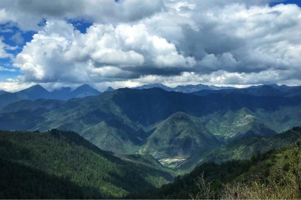 cikk_0_1000ut-bhutan-chele-la-hago-cikk1.jpg