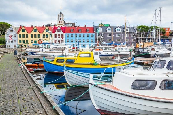 cikk_0_1000ut-dania-feroer-szigetek-torshavn2.jpg