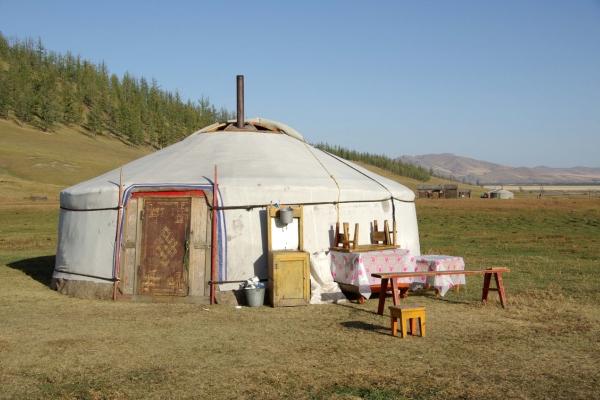 cikk_0_1000ut-mongolia-kumisz-magazincikk3.jpg