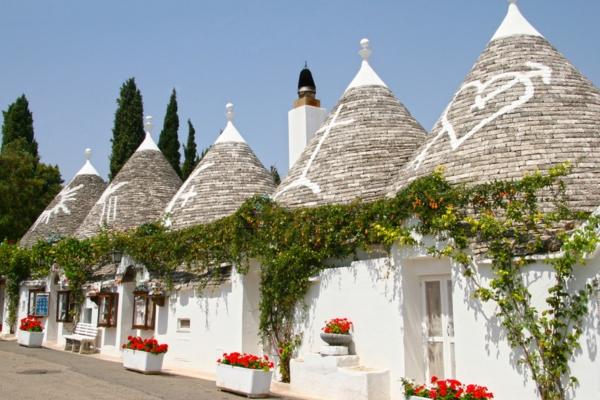 cikk_0_1000ut-olaszorszag-puglia-lecce-trullo.jpg