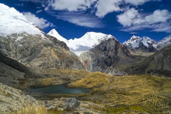 cikk_0_1000ut-peru-a-sokszinu-magazincikk1.jpg