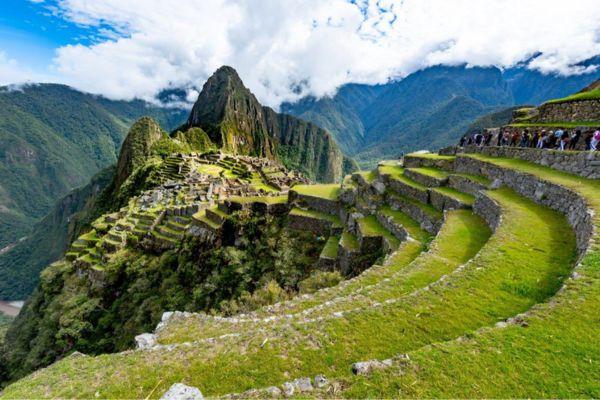 cikk_0_1000ut-peru-machu-picchu-a-mai-napig-orzi-a-titkait-terasz.jpg