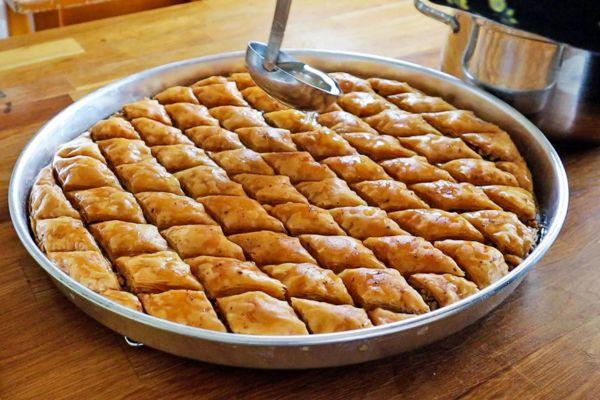 cikk_0_1000ut-torokorszag-a-baklava-diadalmenete3.jpg