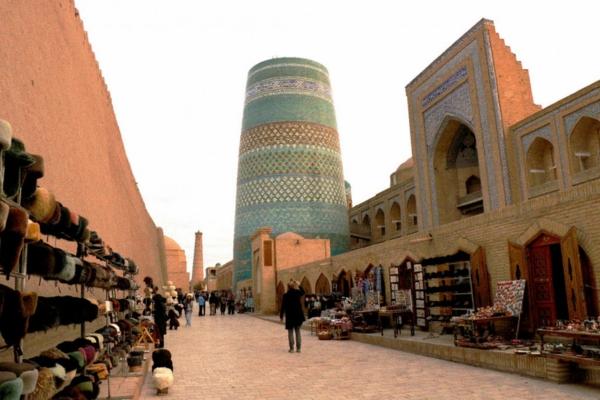 cikk_0_1000ut-uzbegisztan-magazincikk-khiva2.jpg