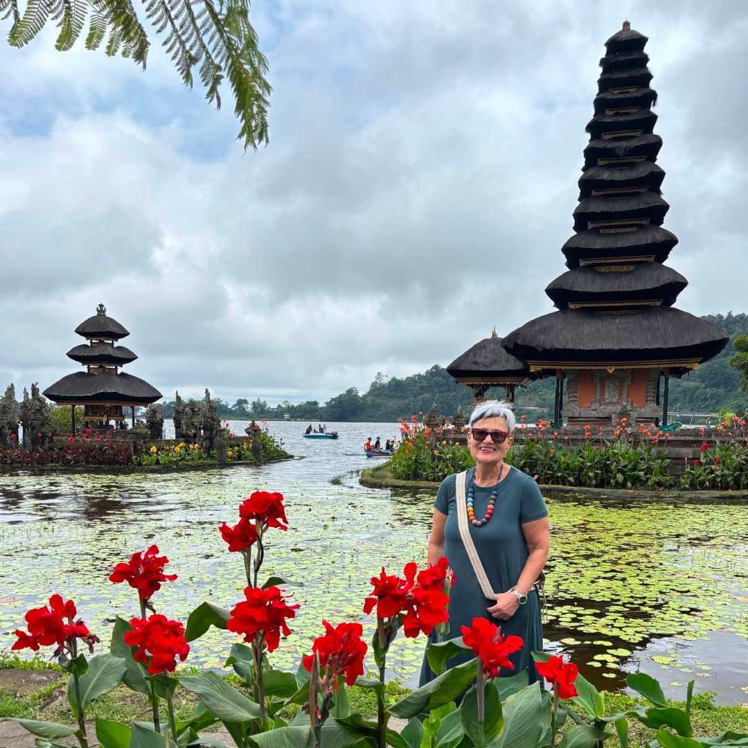 other_2117_37184_1000ut-idegenvezetok-topozidu-maria-indonezia-bali.jpg