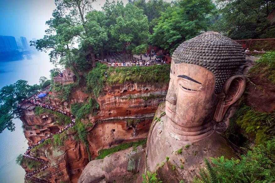 Dél-Kína és Tibet, Leshani óriás Buddha