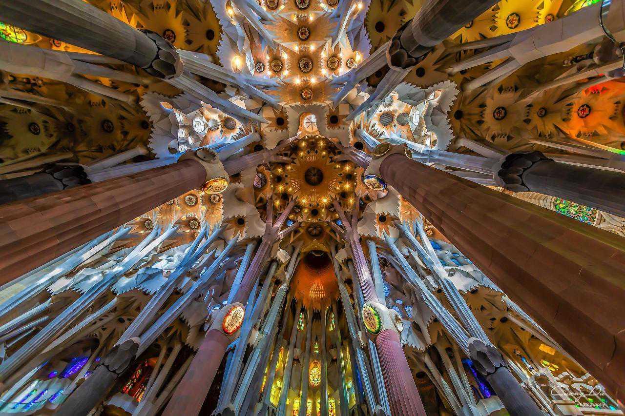 Barcelona, Sagrada Familia belülről