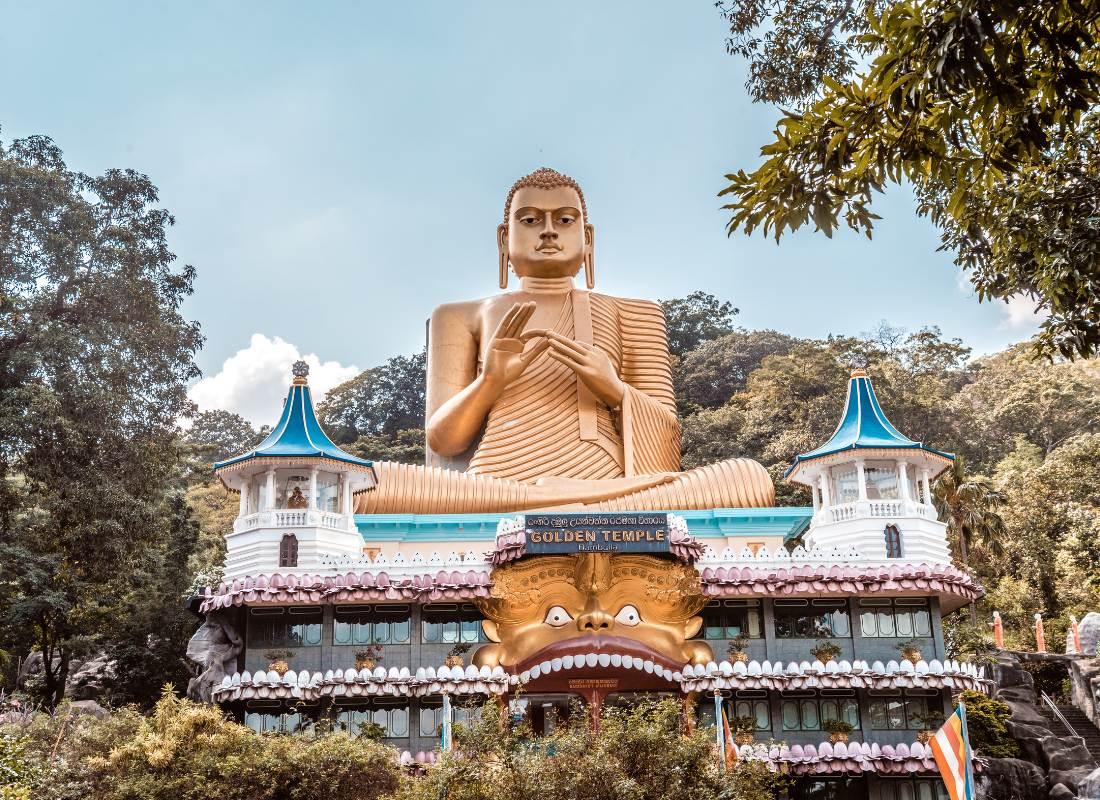 Srí Lanka, Dambulla Aranytemplom