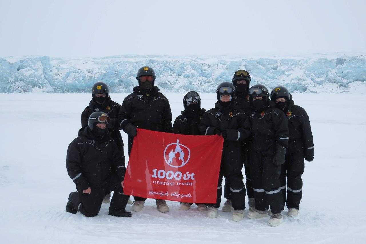 Spitzbergák, 1000 Út csoport