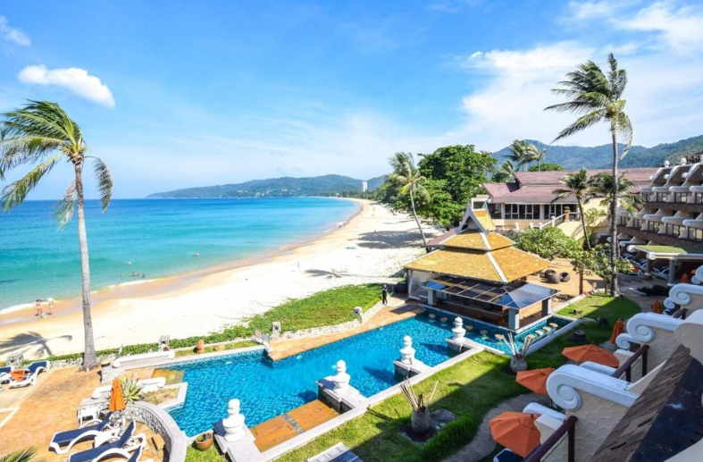 Thaiföld, Beyond Resort Karon 4* Adults only medence és tengerpart