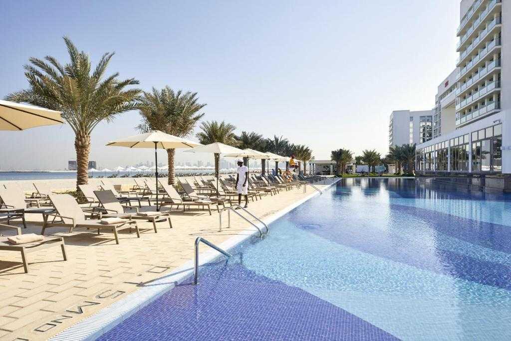 Hotel Riu Dubai 5* medence