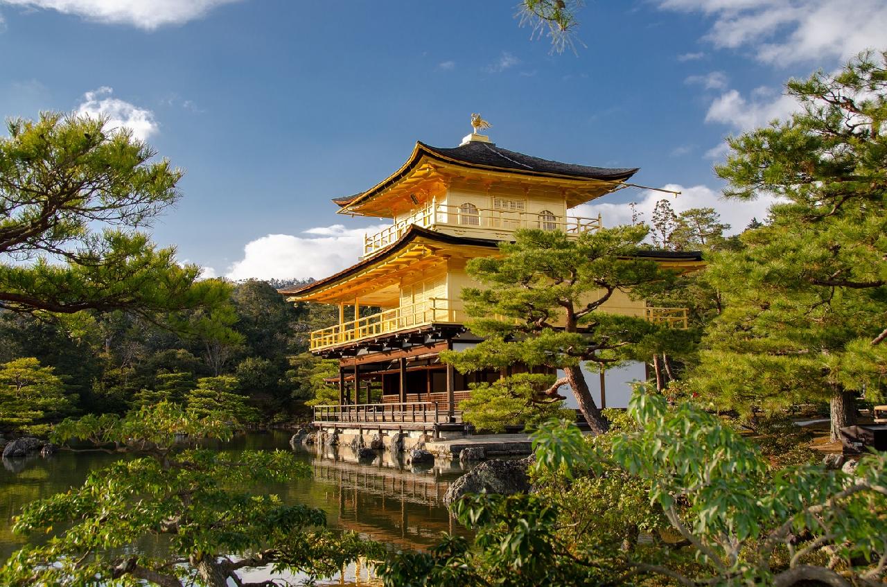 Japán, Aranytemplom
