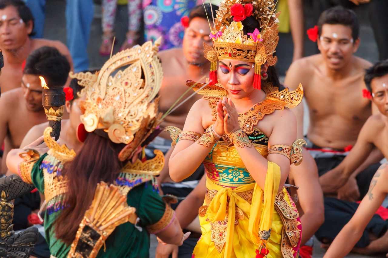 Indonézia, Bali, táncosok