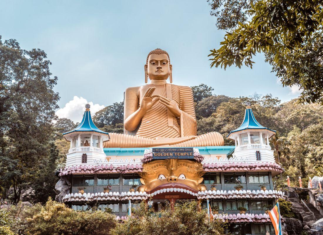 Srí Lanka, Dambulla, Arany Sziklatemplom