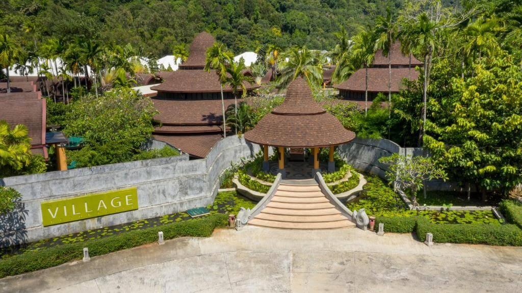 Thaiföld, Phuket, The Village Resort