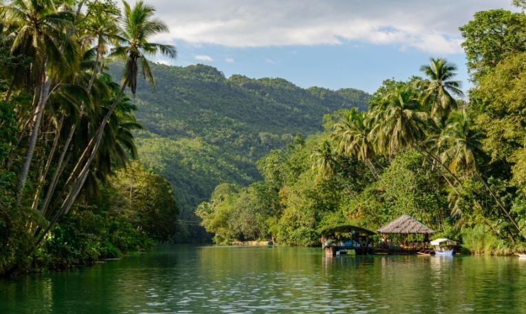 Fülöp-szigetek, Bohol-sziget, Loboc-folyó