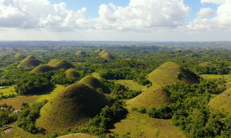 Fülöp-szigetek, Bohol-sziget, Csokoládé-hegyek