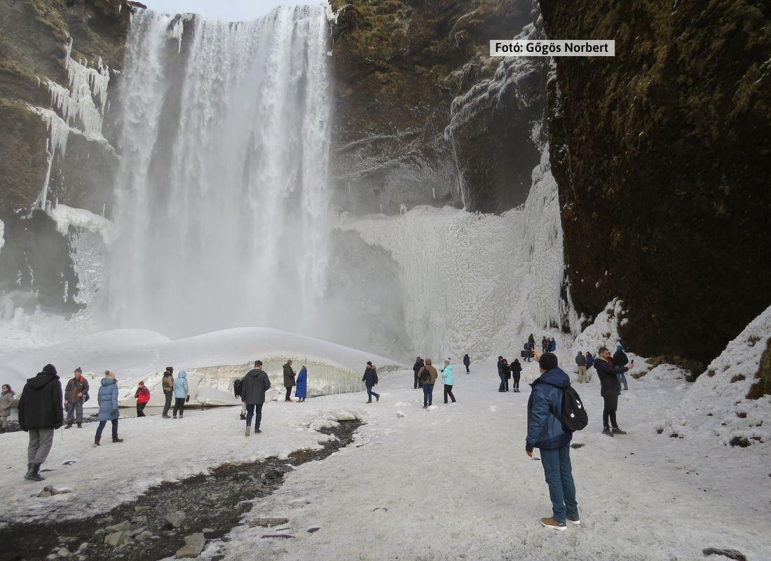 Izland - Skógafoss