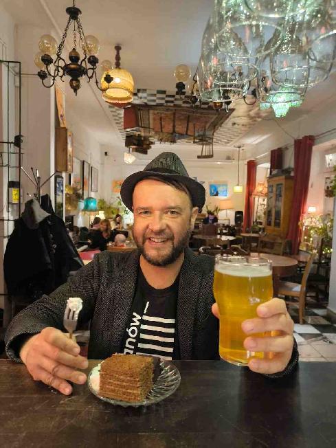 Kocsmázva utazni, utazva kocsmázni – Újlipótváros séta