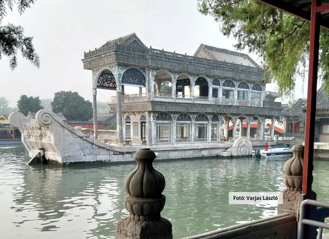 Kína, Peking, Márványhajó