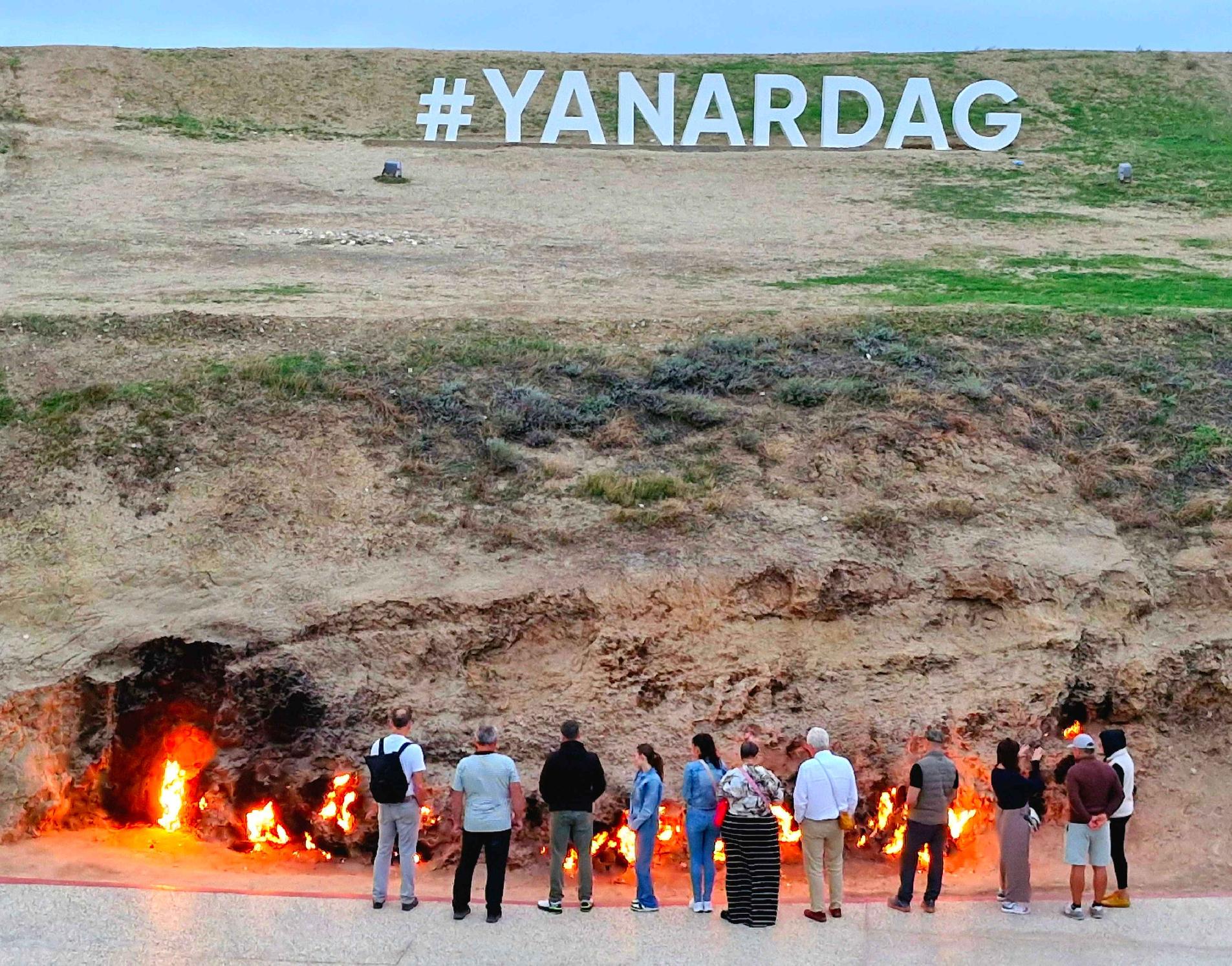 Azerbajdzsán, Yanar dag