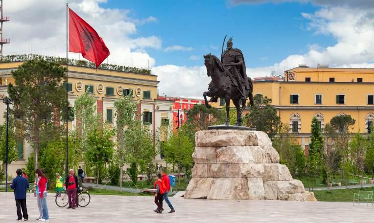 Albánia, Tirana