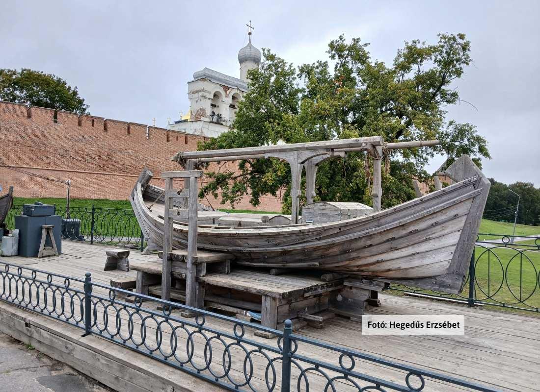 Szentpétervár, Novgorod