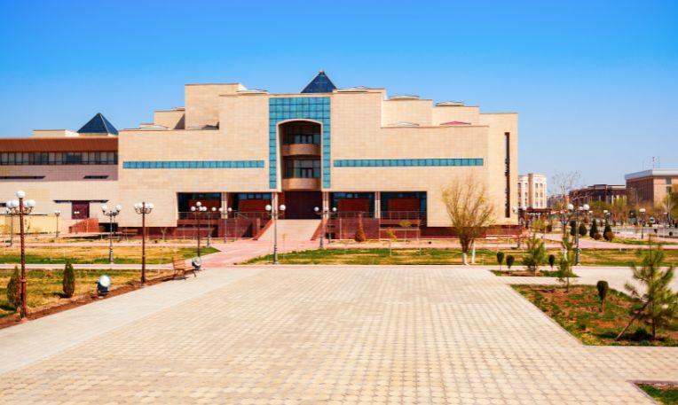 Üzbegisztán - Nukusz, Savitsky Művészeti Múzeum