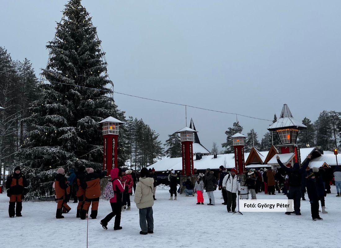 Finnország, Lappföld, Rovaniemi Mikulásfalu