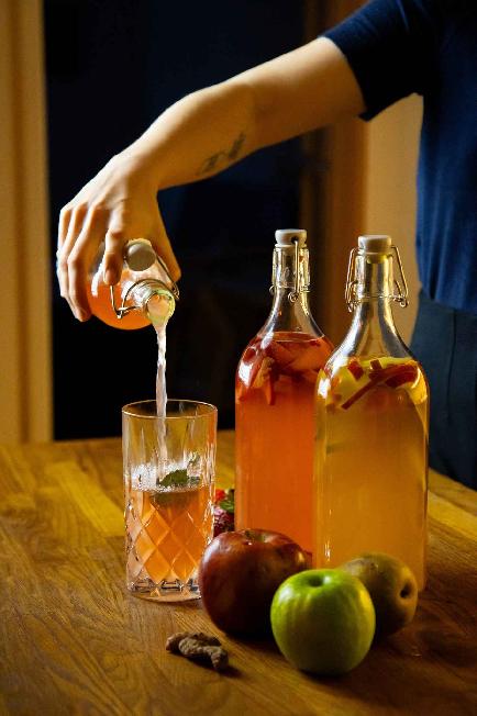 Ízek, buborékok, fermentáció  The Green Sommelier - Kombucha workshop Farkas Fruzsinával