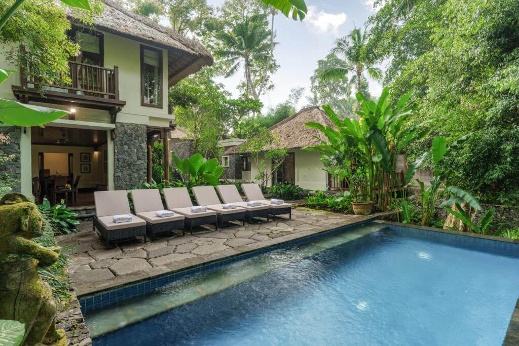 Kombinált üdülés Balin 5* Kayumanis Private Villas Ubud / The Anvaya Beach Resort Bali