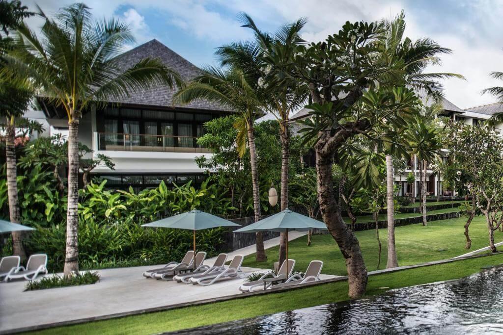 Kombinált üdülés Balin 5* Kayumanis Private Villas Ubud / The Anvaya Beach Resort Bali