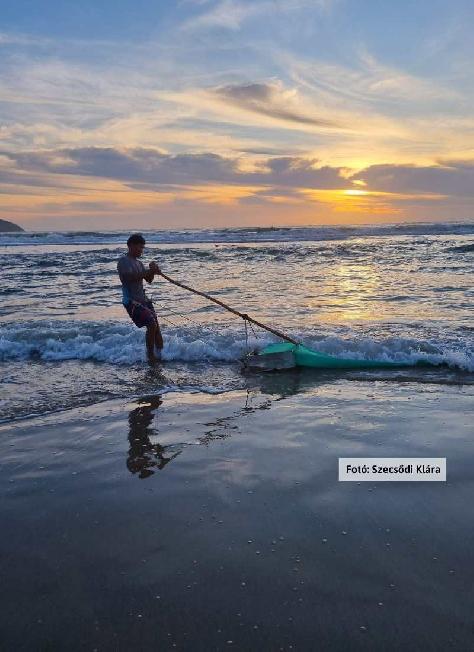 Vietnám, Mui Ne tengerpart, halász