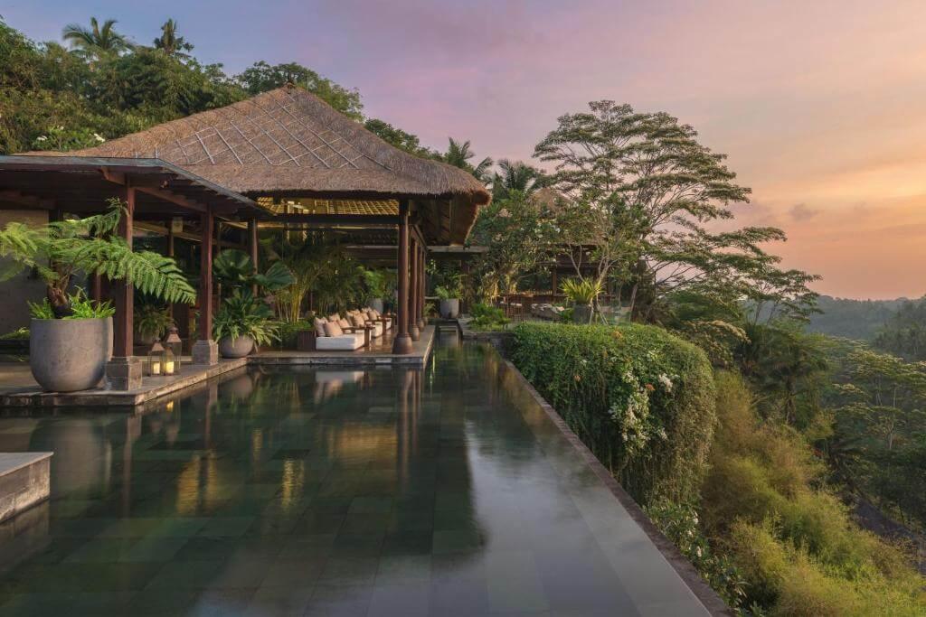 Kombinált üdülés Balin 6* Mandapa Ritz Carlton / Regent Bali Canggu