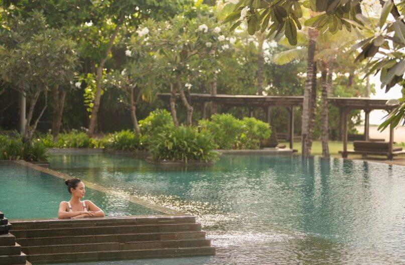 Kombinált üdülés Balin 5* Kayumanis Private Villas & Spa Ubud / Ritz Carlton Bali