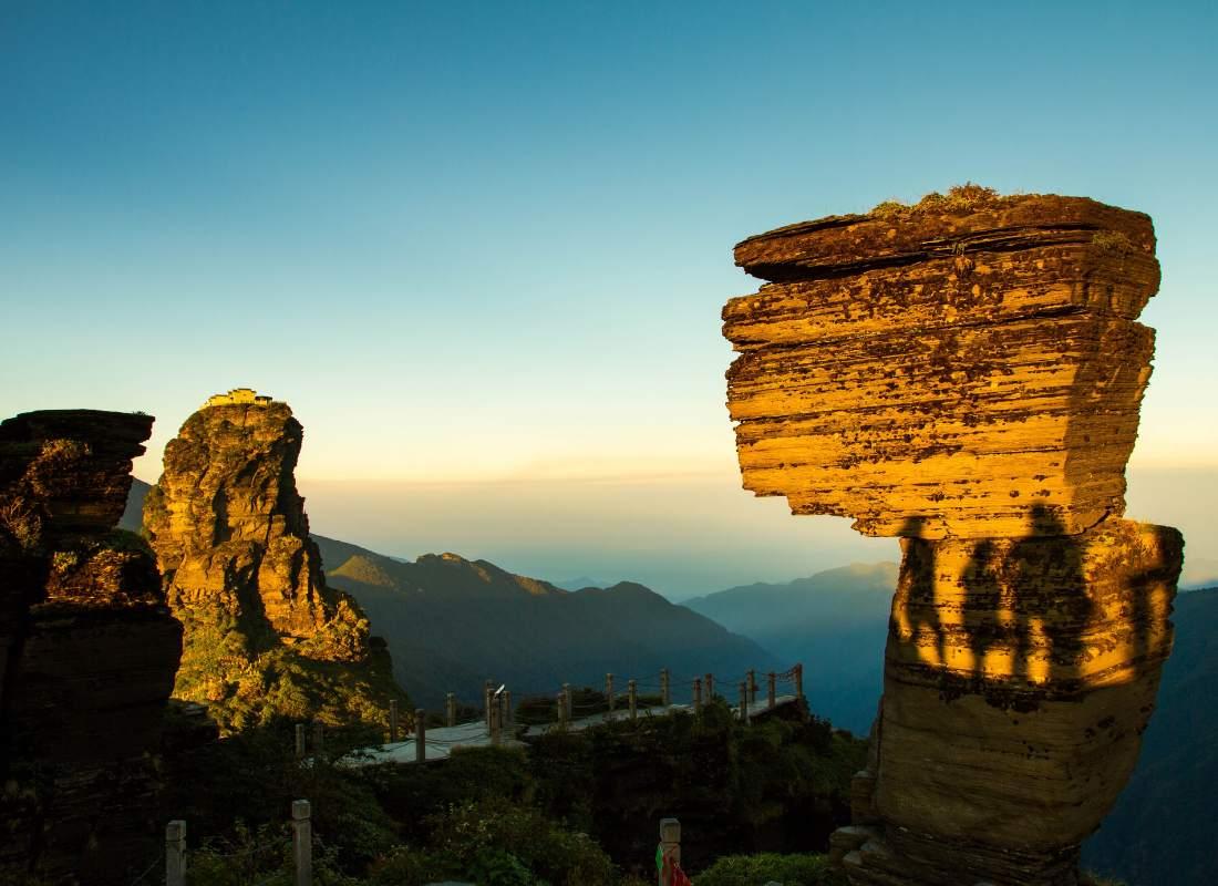 Kínai óriások - Fancsing-hegy, gomba szikla