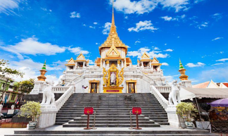 Thaiföld, Bangkok, Wat Traimit