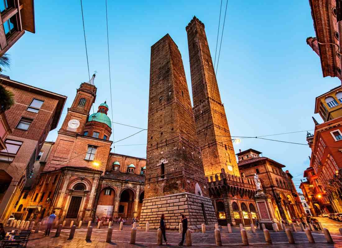 Olaszország, Bologna