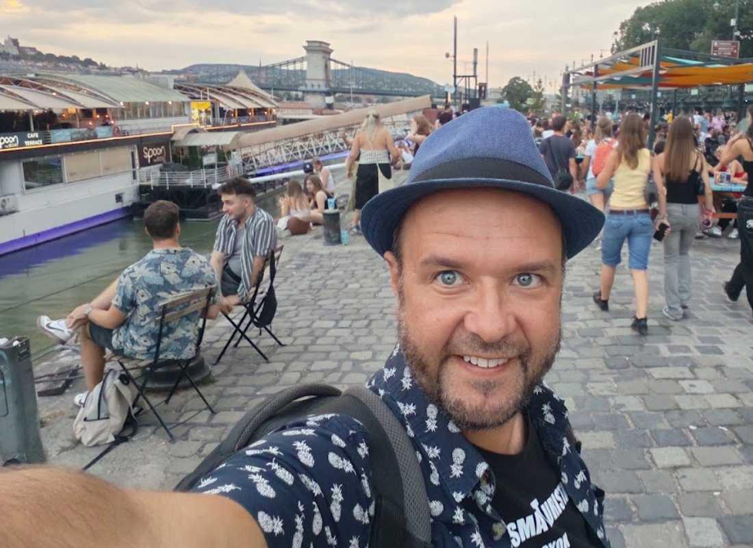 Van nálatok terasz? Rendhagyó kocsmatúra és városséta