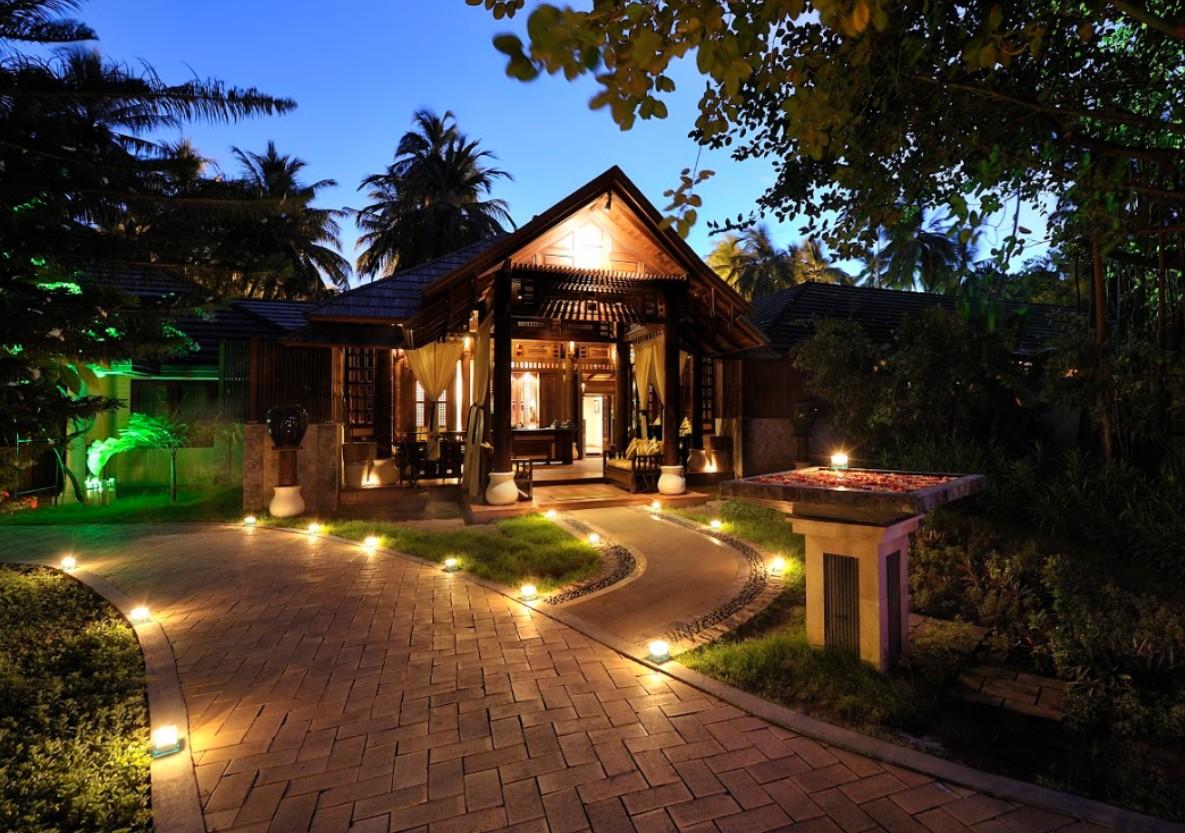 Maldív-szigetek, Royal Island Resort & Spa