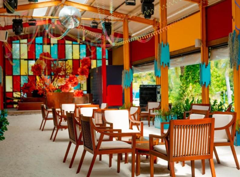Maldív-szigetek, Oaga Art Resort