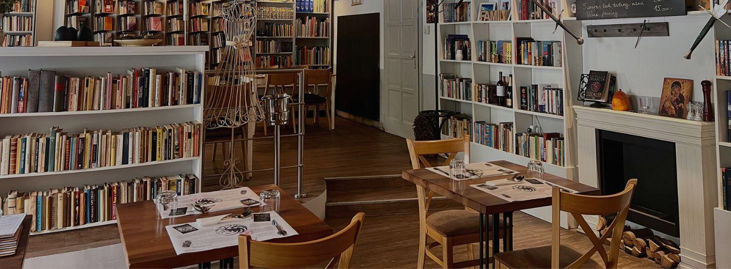 Utazók Klubja EXTRA – Odüsszeia - Könyvbár & Restaurant