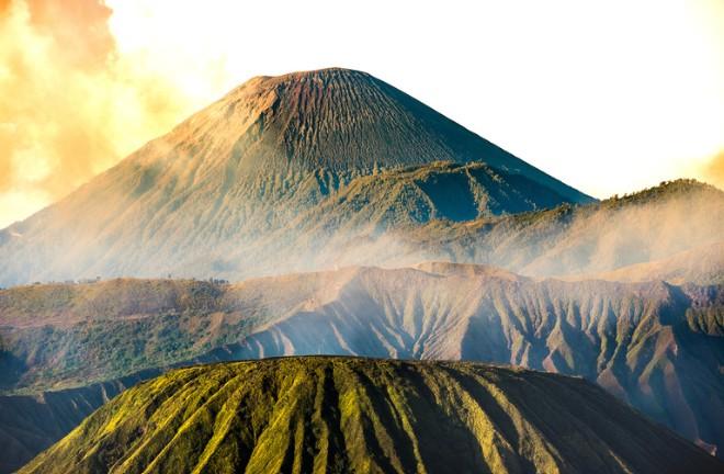 Bromo-hegy
