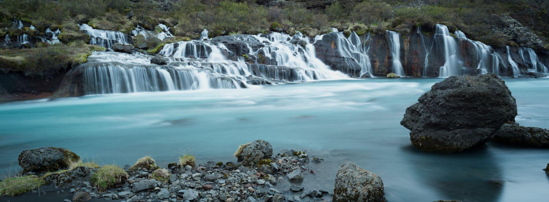 Izland, Hraunfossar vízesés