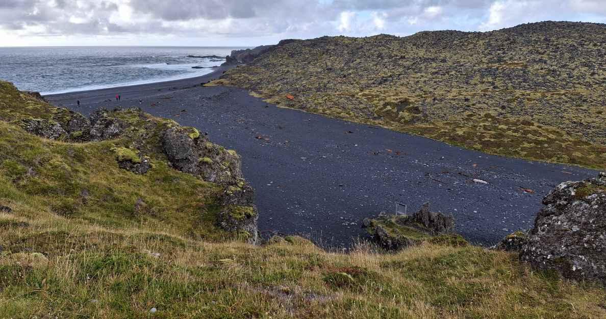 Djúpalónssandur fekete kavicsos strandja