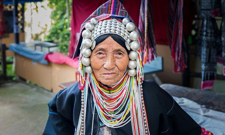 Thaiföld, akha hölgy